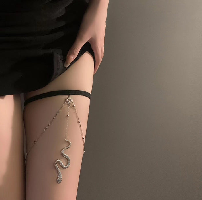 Wholesale  Diamond Garden Bead Chain Body Chain Jewelry Flash Diamond Pendant Tassel Necklace Chest Chain Fashion Women's