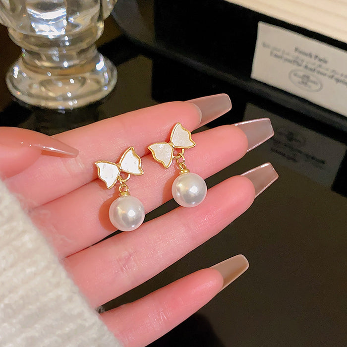 Wholesale Pearl and Cat' s Eye Stud Earrings