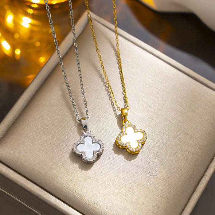 Wholesale Golden Luxury Diamond Four-leaf Clover Necklace Women's Black and White Double-sided Clavicle Chain 18K Gold-plated Necklace Chain