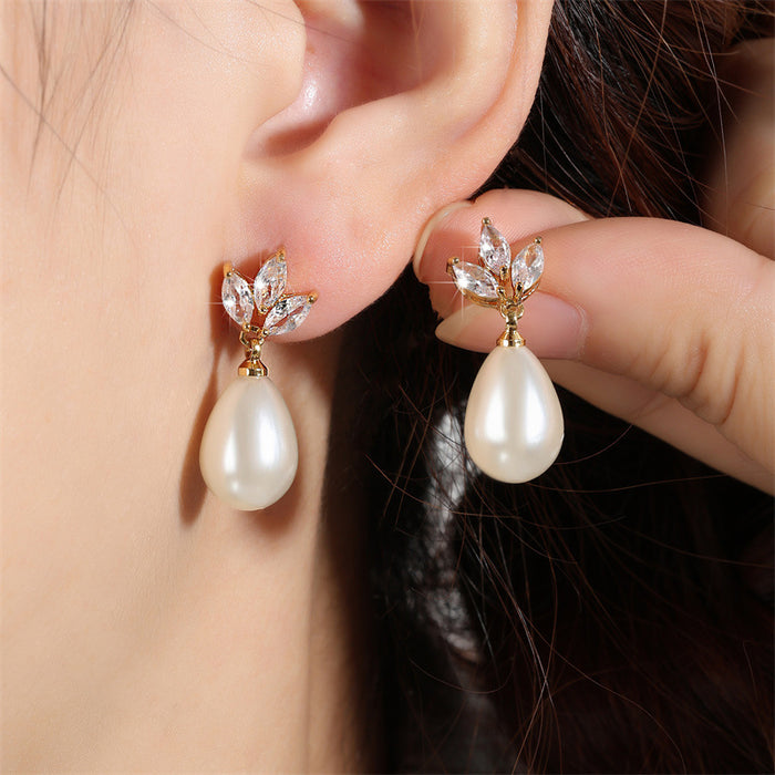 Wholesale Popular Design Trendy Pearl Zircon Earrings Personalized Simple Fashion Earrings Earrings Pendants