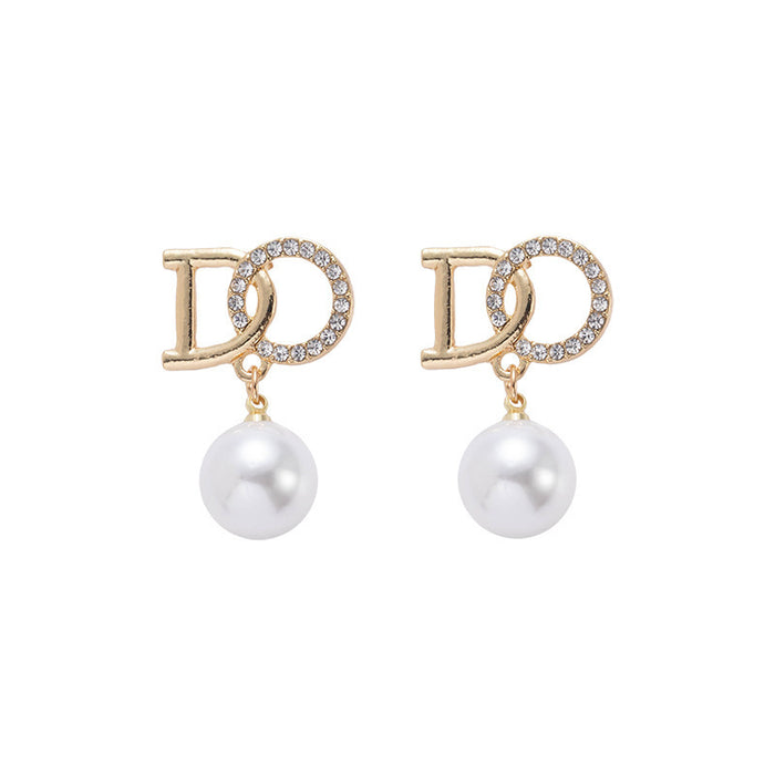 Wholesale Luxurious letter studded diamond pearl earrings with high-end temperament and versatile silver needle earrings wholesale earrings
