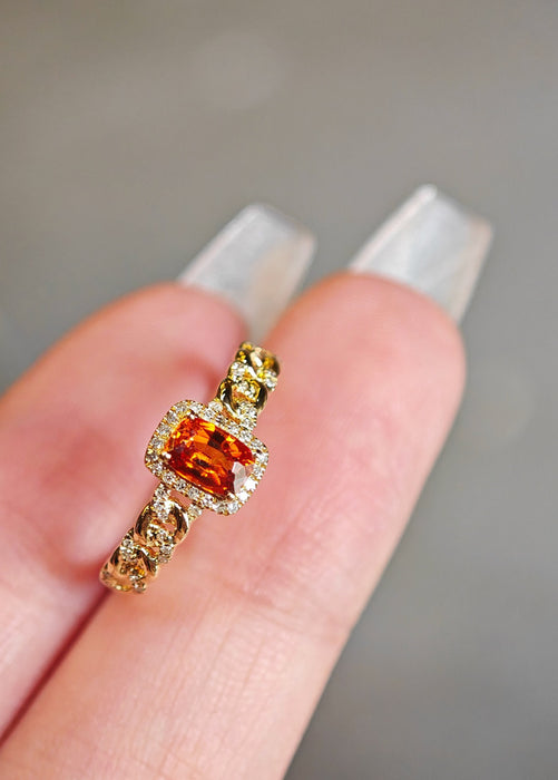 Wholesale Ring in gold with diamond inlay, vintage light luxury jewelry