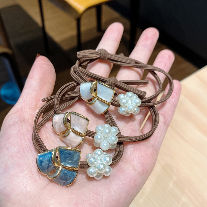 Wholesale 3 pcs Resin clover-shaped hollow crystal hair scrunchies