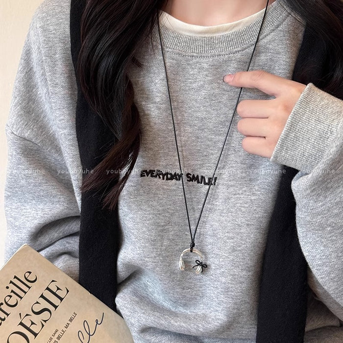 Wholesale Bow Headphone Pendant Necklace Women's Long Neck Chain