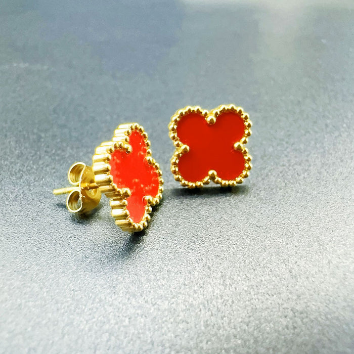 Wholesale New stainless steel earrings with temperament and four leaf clover earrings accessories