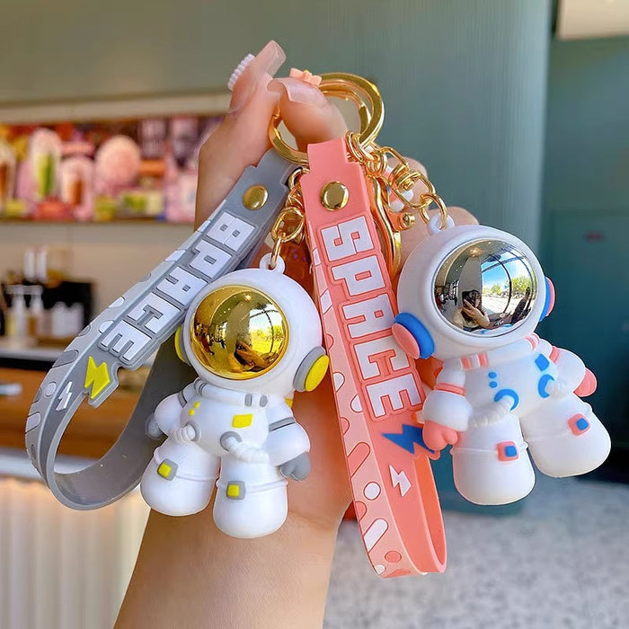 Wholesale Cartoon astronaut keychain schoolbag pendant cute astronaut pendant couple key