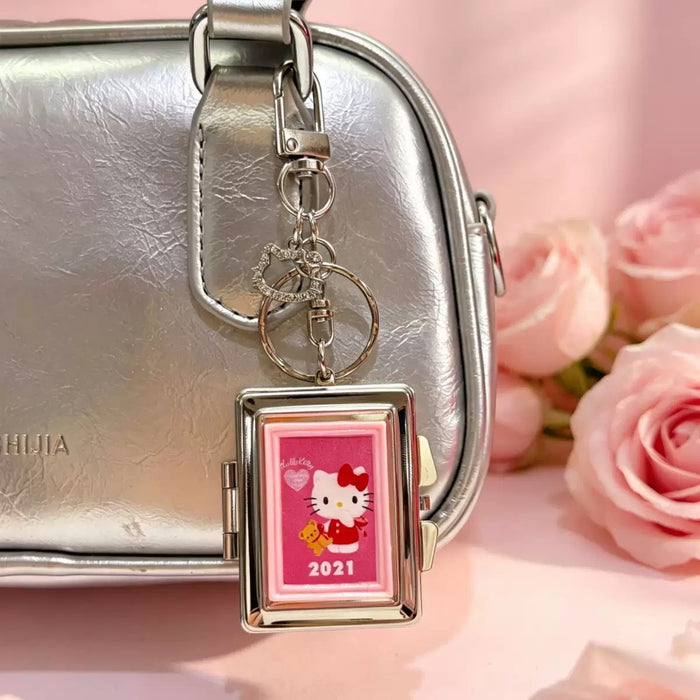 Wholesale Cartoon Heart Portable Mirror Keychain Bag Charm Alloy Electroplating