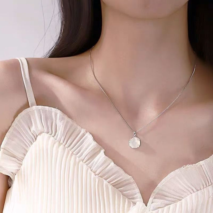 Wholesale Niche Design Hollow Butterfly Necklace Daily Wear Fashion Jewelry Accessory