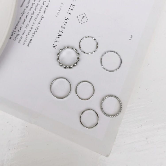 Wholesale Set of simple and personalized 8-piece ring with a plain circle and stacked rings