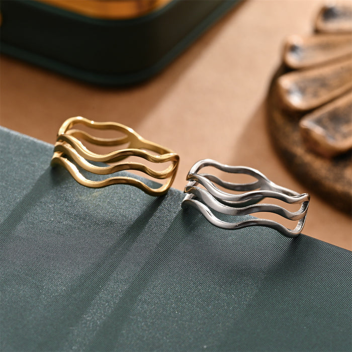 Wholesale Stainless steel wavy line ring, women's gold-plated titanium steel couple ring, does not fade
