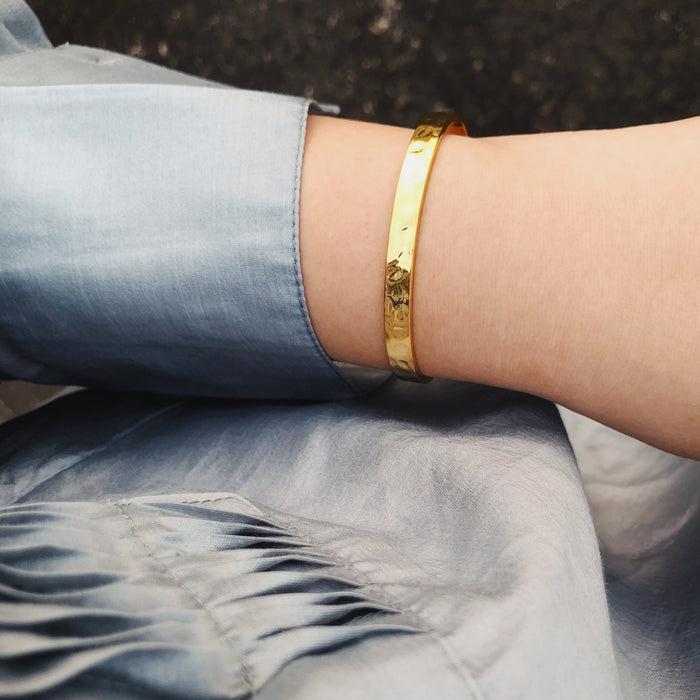 Wholesale Irregular Hammer Pattern Bracelet Women's Bracelet Titanium Steel