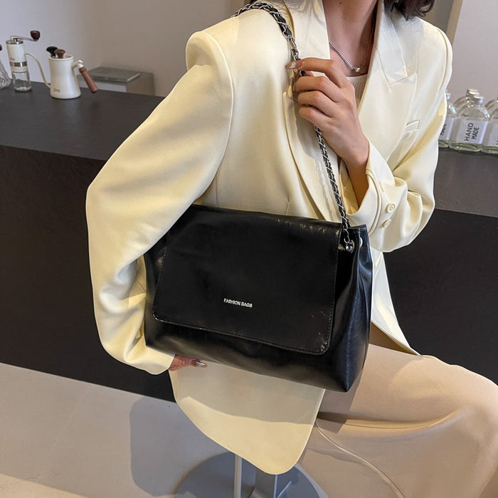 Wholesale Vintage large capacity underarm tote bag, simple chain shoulder crossbody bag