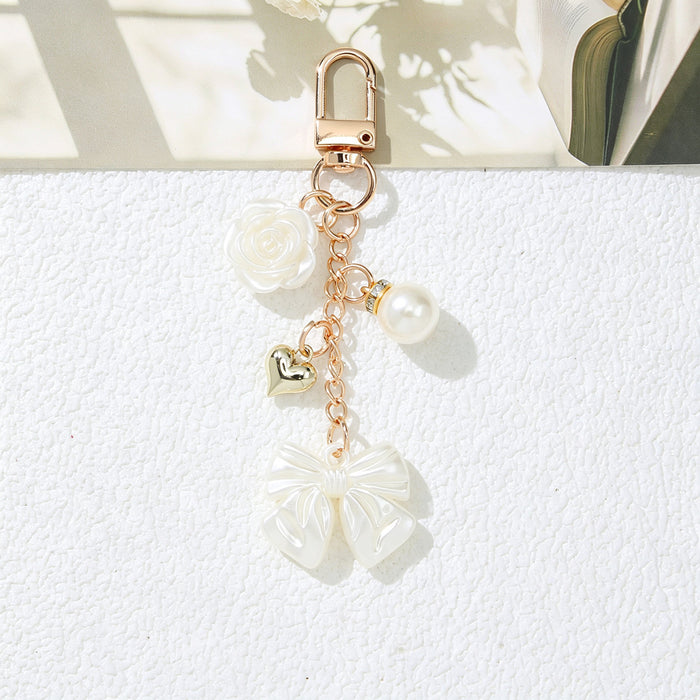 Wholesale Light Luxury Pearl Heart Keychain Metal Pendant Car Key Accessory MOQ≥2