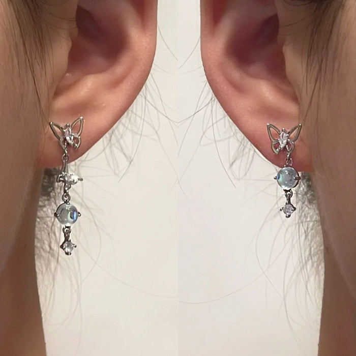 Wholesale Minimally designed moonstone butterfly tassel pendant, niche design necklace, collarbone chain