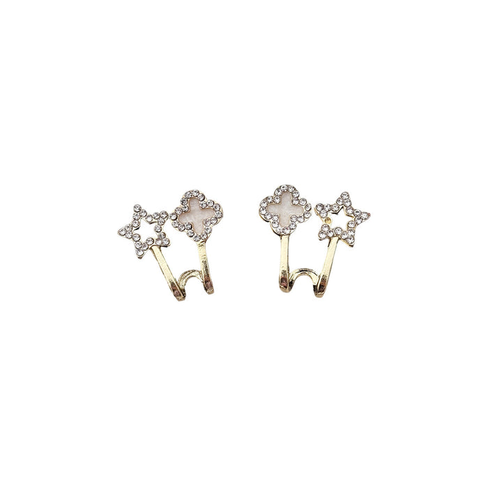 Wholesale Silver Needle Exquisite Four Leaf Petal Earrings with Water Diamond Pentagram Earrings, Fashionable and Personalized Small Earrings Wholesale