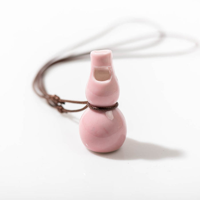 Wholesale Hulu whistle three-dimensional small whistle necklace small pendant ceramic whistle sweater chain necklace pendant