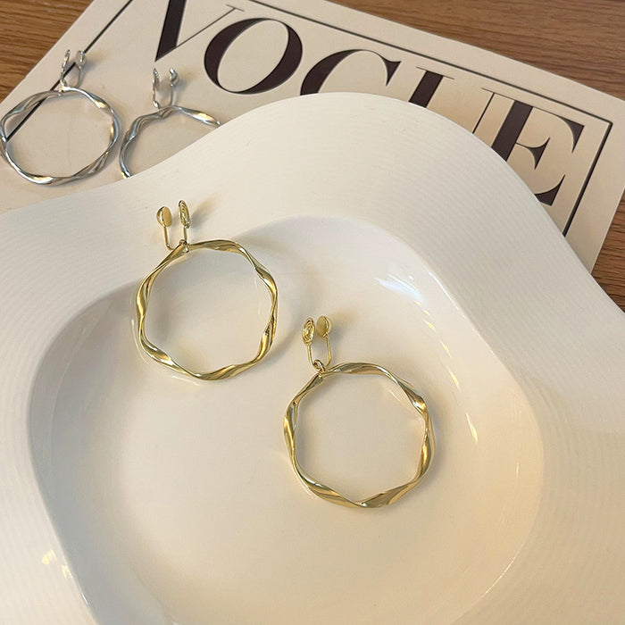 Wholesale  geometric ear clip large circle earrings without ear hole ear clip female temperament  earrings