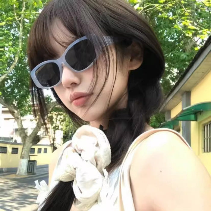 Wholesale Sunshade sunglasses, high-end UV resistant retro cat eye sunglasses