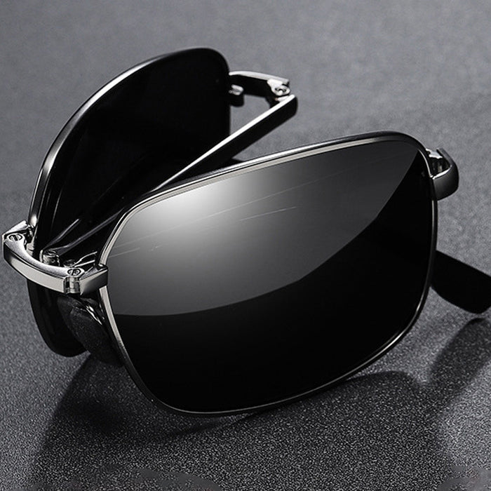 Wholesale Metal folding sunglasses for men, fashionable and high-end, sunscreen and radiation resistant sunglasses for women