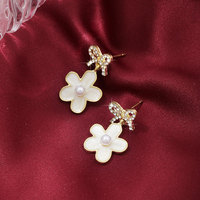 Wholesale Elegant pearl earrings, light luxury, niche, high-end feeling, earrings, butterfly bow flower earrings