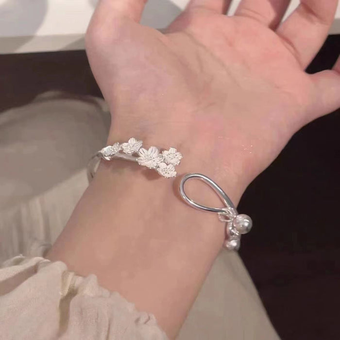 Wholesale Bracelet with shiny surface and open mouth bracelet bracelet bracelet