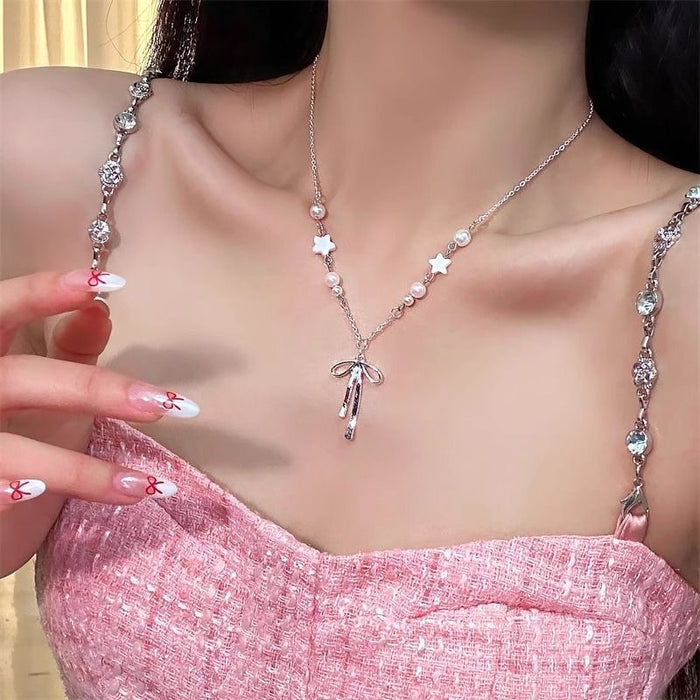 Wholesale New Butterfly Knot Pearl Necklace Neck Chain Clavicle Chain Style Light Luxury Jewelry