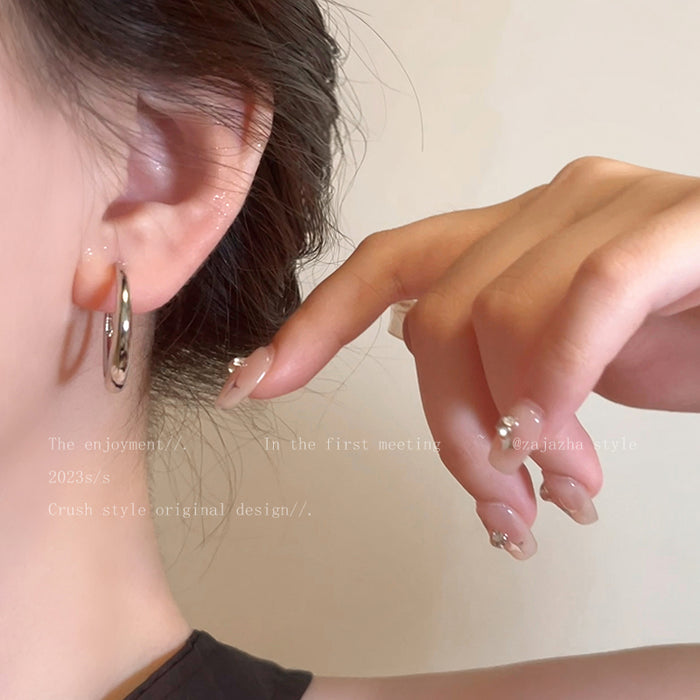 Wholesale Silver Plain Circle, Silver Needle Earrings, Women's Round Face Earrings, Small and High End, Circle Earrings