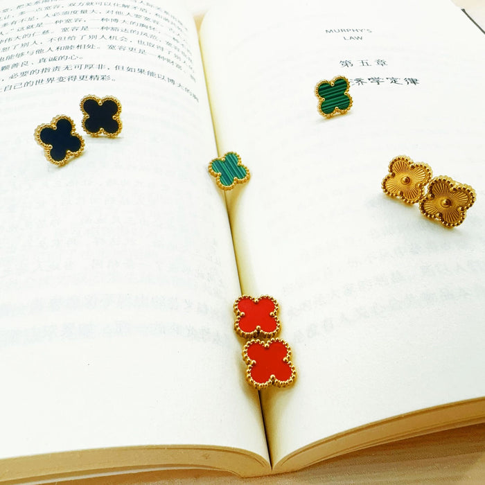 Wholesale New stainless steel earrings with temperament and four leaf clover earrings accessories