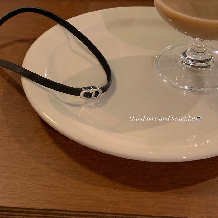 Wholesale Women's necklace, niche design, high-end collarbone chain, necklace, temperament collar, neckband