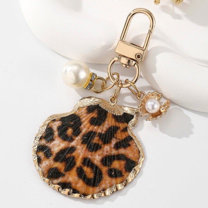 Wholesale Marine life pearl leopard shell keychain
