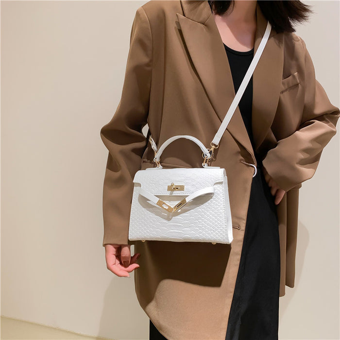 Wholesale Popular Fashion Handbag, New Fashionable Single Shoulder Simple Crossbody Commuter Small Square Bag
