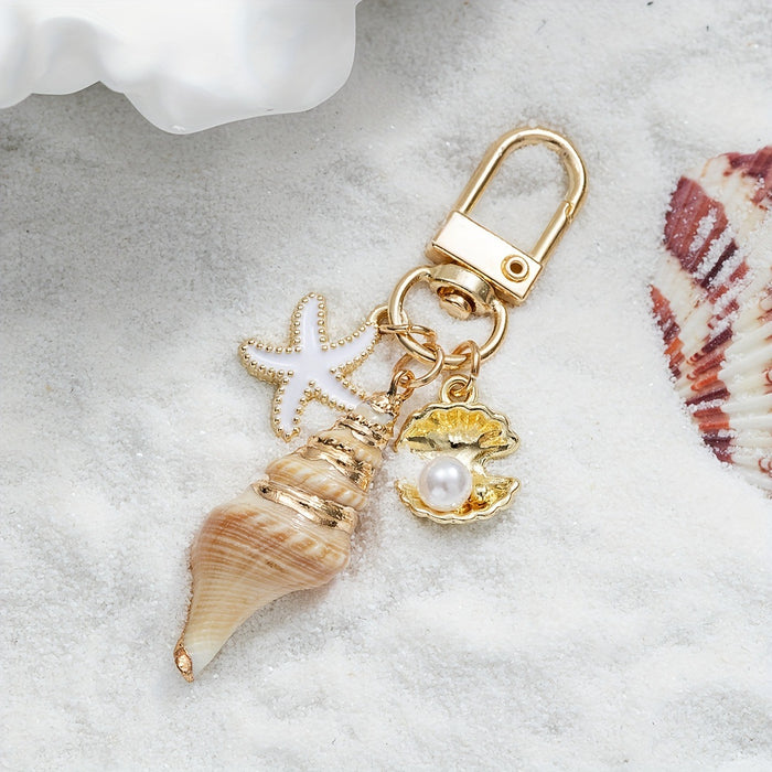 Wholesale Fashionable natural shell keychain, simple and high-end, conch imitation pearl bag pendant