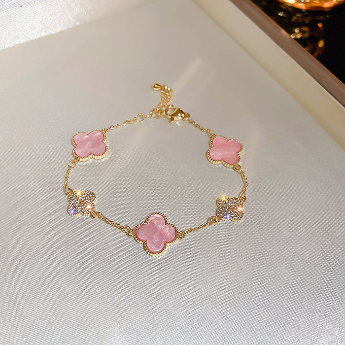 Wholesale Real Gold Electroplated Zircon Four-petal Flower Imitation Fritillaria Bracelet Light Luxury High-end Sense Bracelet Sweet All-match Bracelet Wholesale Women