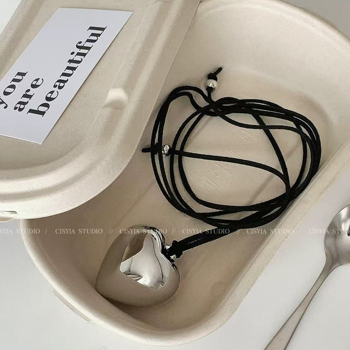 Wholesale Pendant necklace women's high-end niche long sweater chain autumn and winter accessories