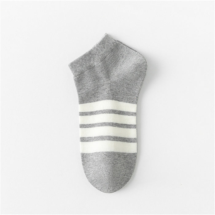 Wholesale Couple sports socks with asymmetrical stripes on the four bars