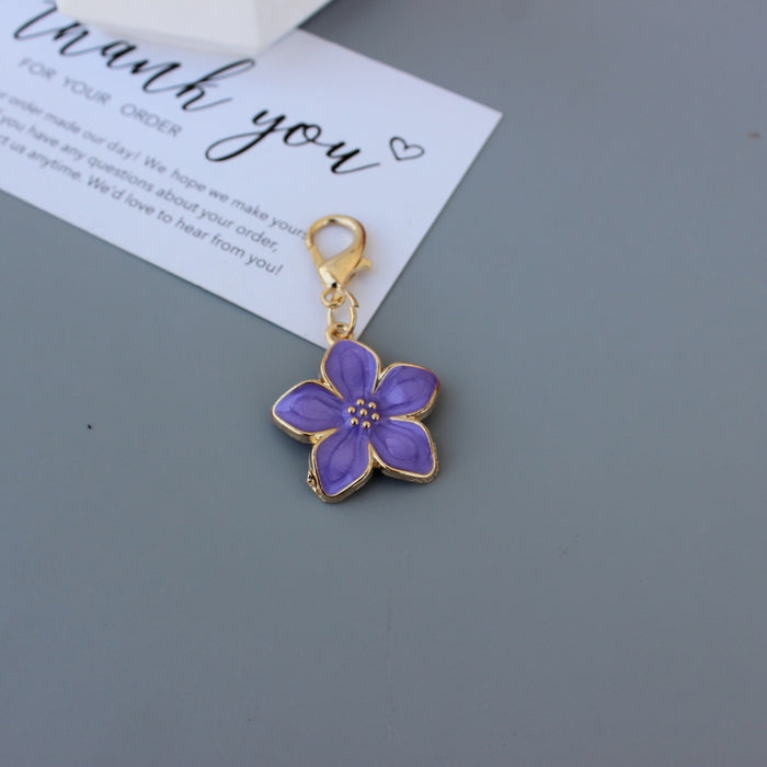 Wholesale Pearlescent colorful small flower classic flower pendant keychain bag decoration