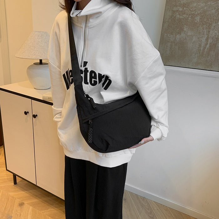 Wholesale Fashionable crossbody bag, simple and large capacity shoulder bag, high-end commuting experience