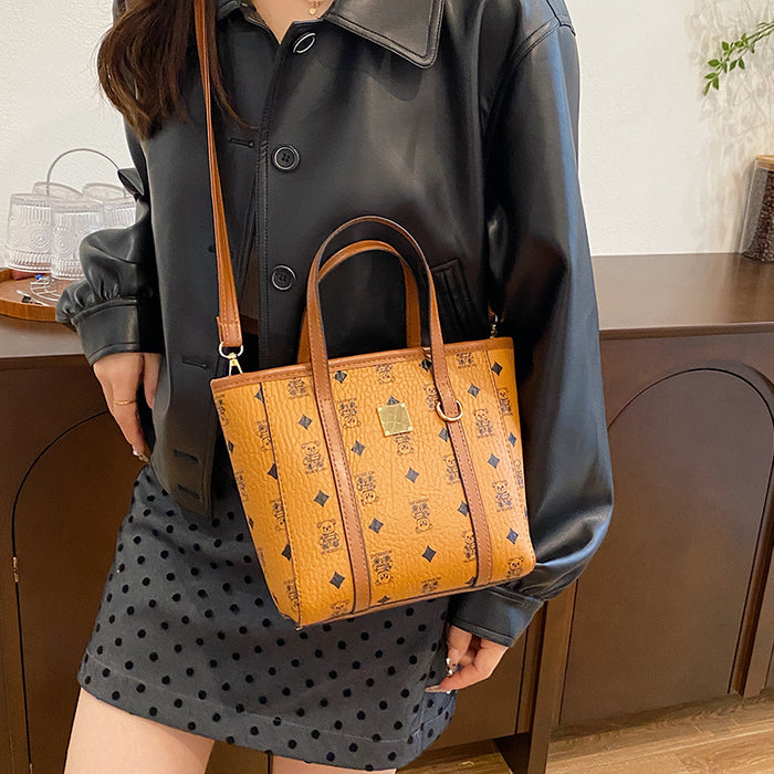 Wholesale Single shoulder bag with niche design, personalized and stylish retro style