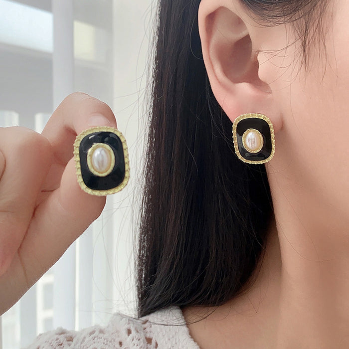 Wholesale Silver Needle Light Luxury Premium Geometric Square Pearl Earrings Fashion Charm Earrings Earrings Earrings