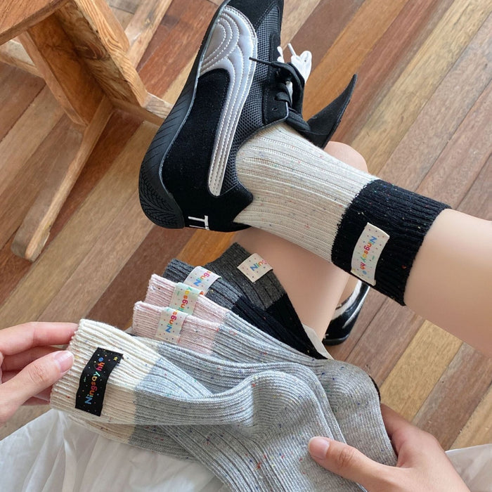 Wholesale Color blocked heel fabric label, thick needle socks, dotted yarn, middle tube, stacked socks