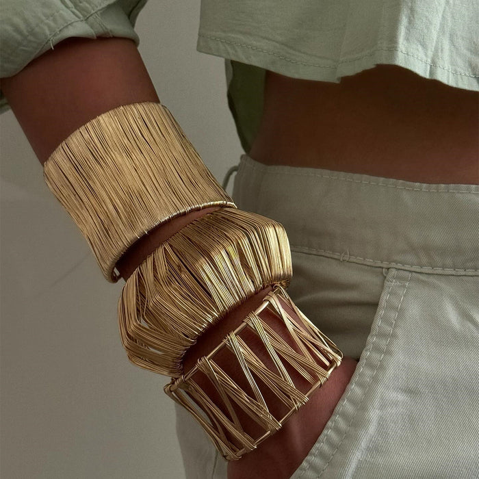 Wholesale New jewelry with personalized brushed weave bracelet, exaggerated alloy bracelet, and hand accessories