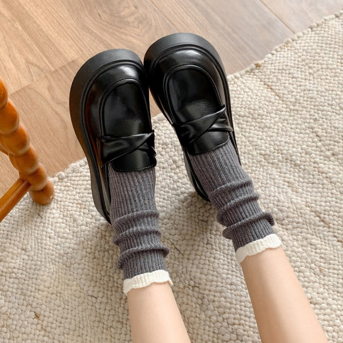 Wholesale Cute cashmere mid tube socks embroidered lace long socks stacked socks