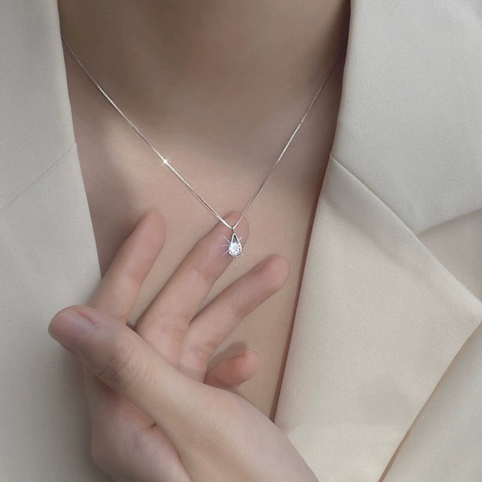 Wholesale New versatile zircon water droplet necklace, light luxury, niche design, geometric collarbone chain, simple accessory