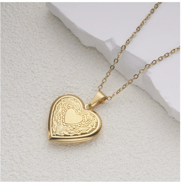 Wholesale Stainless Steel Unique Heart-shaped Pattern Openable Frame