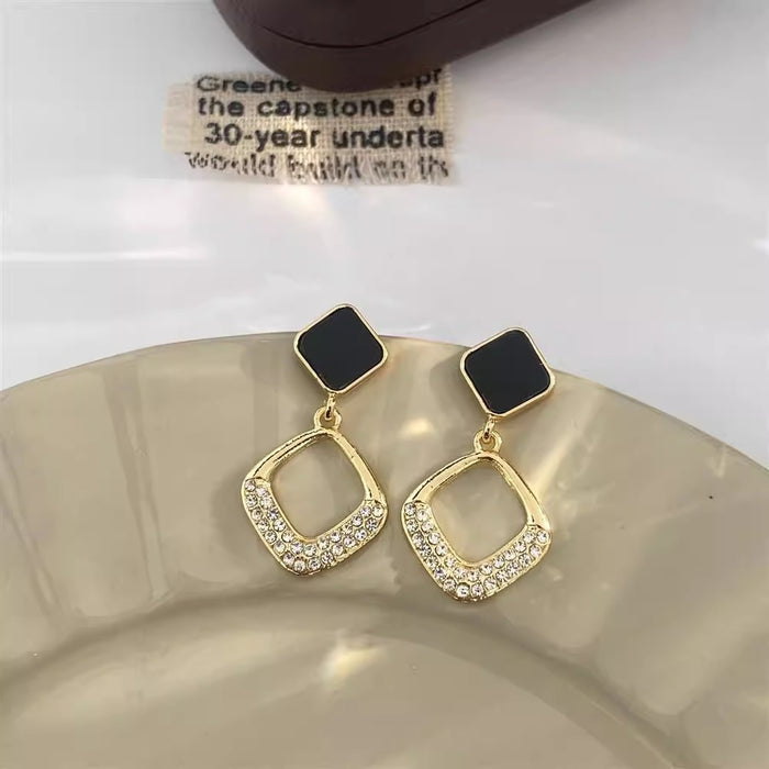 Wholesale Silver Needle Simple Light Luxury Design Geometric Diamond Inlaid Earrings with High Quality Charm Earrings