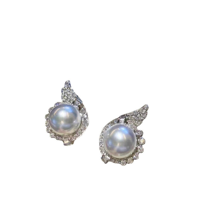 Wholesale Specially designed for niche angel wings, light luxury pearl earrings accessories, high-end pearl earrings