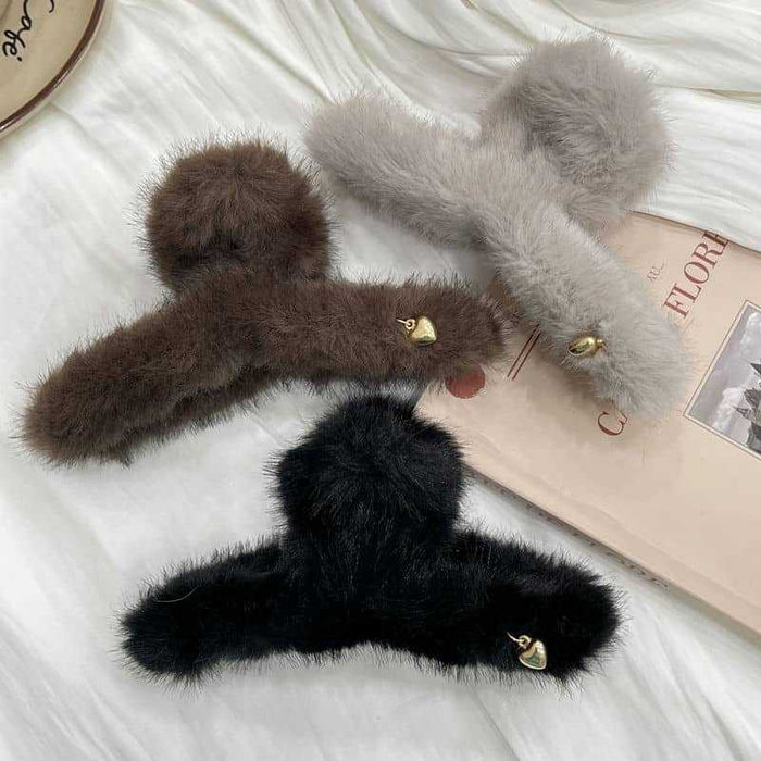 Wholesale Plush Love Grab Hair Clips