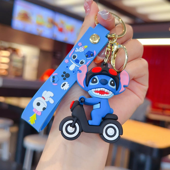 Wholesale Cartoon anime alien keychain chain doll bag pendant buckle cross-border keychain