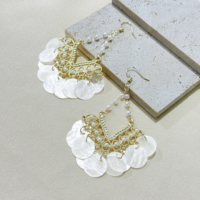 Wholesale Vintage shell pearl tassel earrings, exaggerated, luxurious, high-end, niche earrings