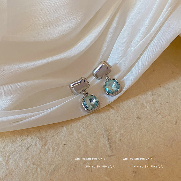 Wholesale Square geometric imitation crystal earrings, niche, exquisite, light luxury, high-end, versatile earrings